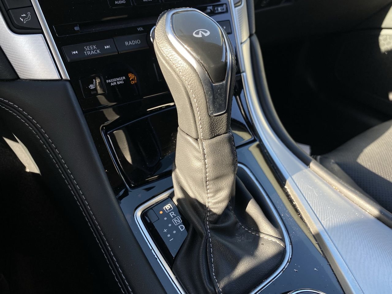 Certified Used 2024 Black Obsidian INFINITI LUXE image 8