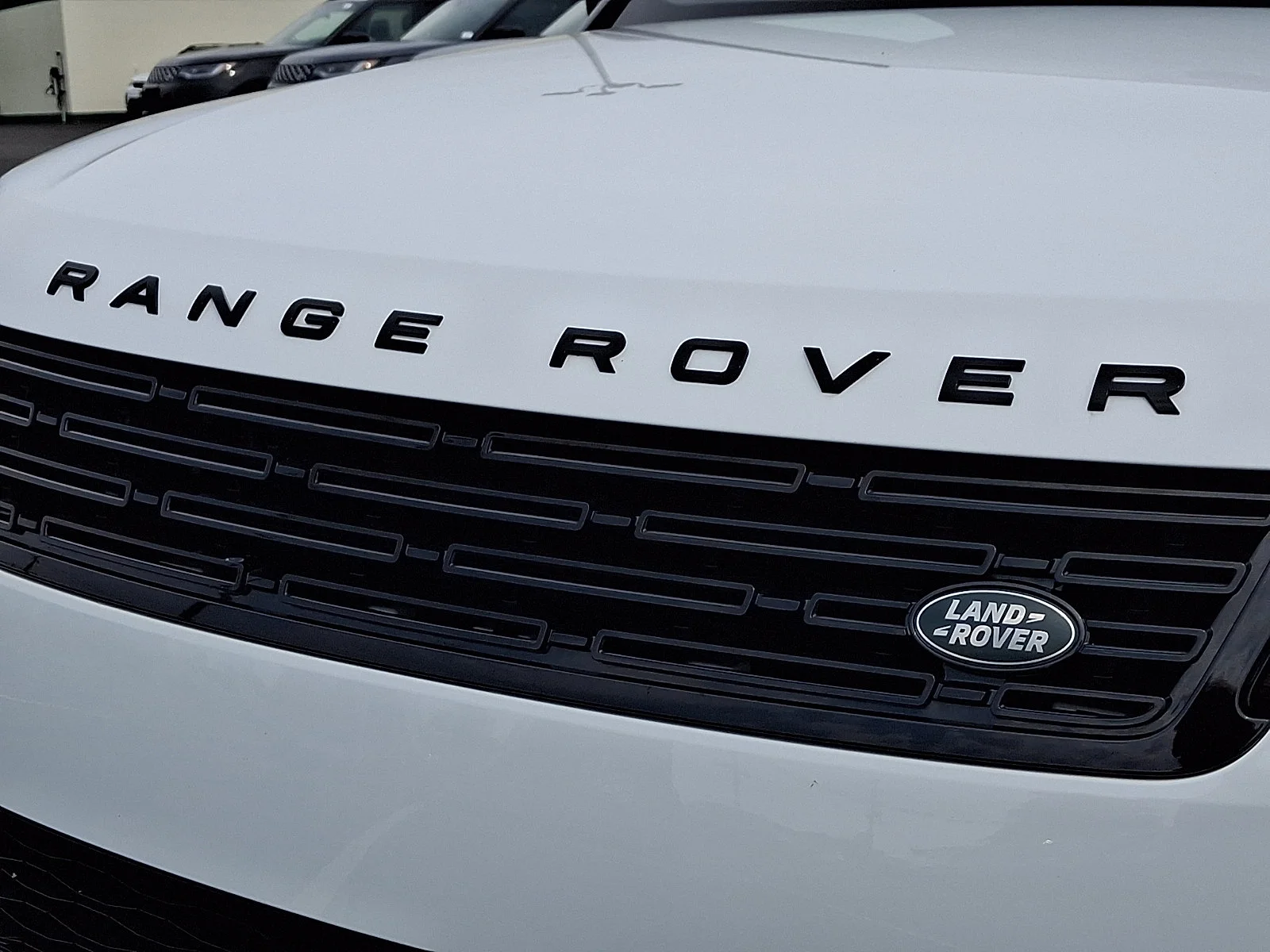 Certified Used 2024 Fuji White   1Aa Land Rover SE image 41