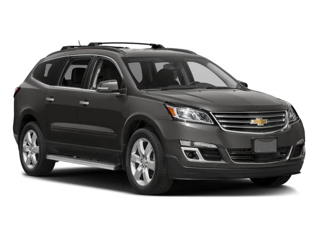 Used 2017 Champagne Silver Metallic Chevrolet LT image 9