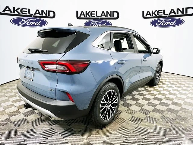 New 2025 Blue Ford Base image 4