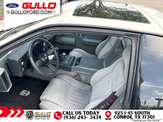 Used 1988 White Pontiac GT image 7