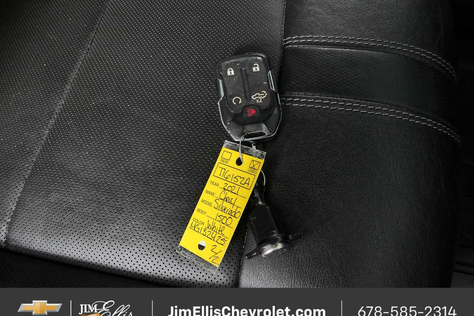Certified Used 2021 IRIDESCENT PEARL TRICOAT Chevrolet High Country image 26
