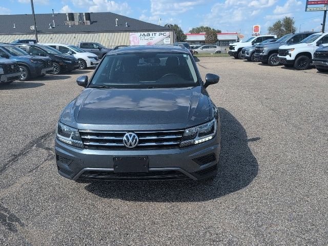 Used 2020 Gray Volkswagen 2.0T SE image 14