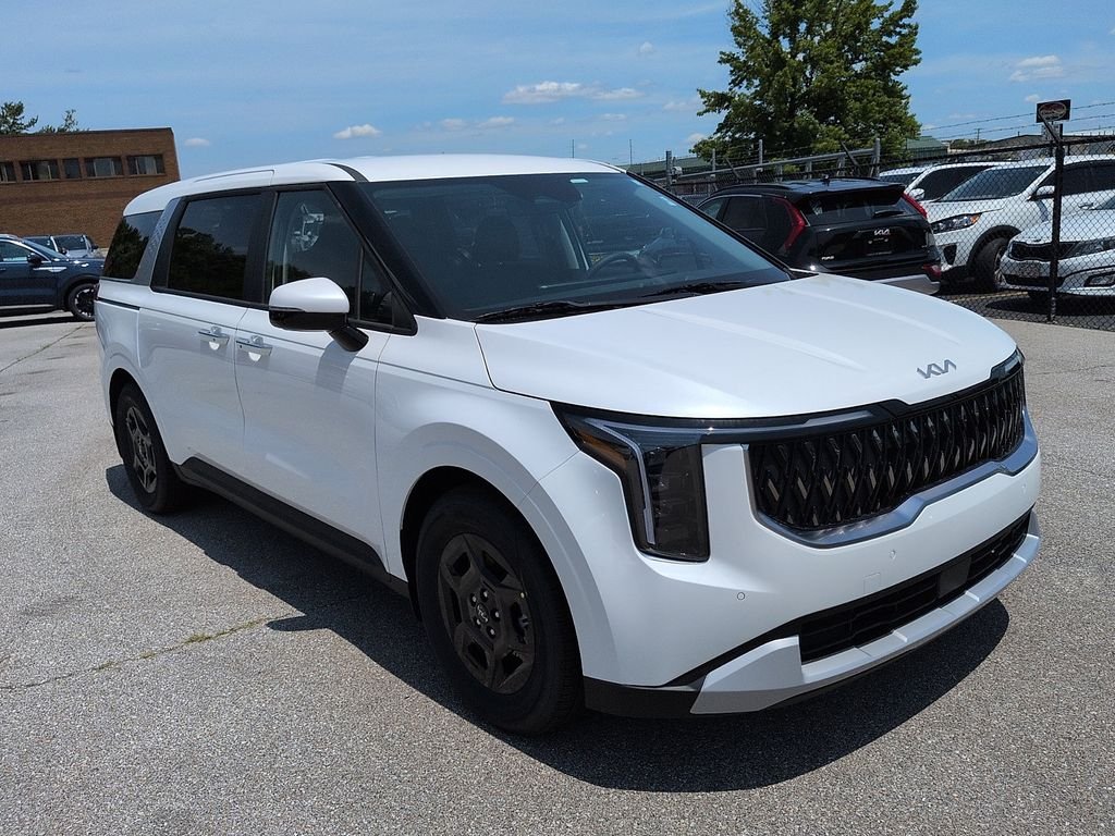 New 2026 Snow White Pearl Kia LXS image 1