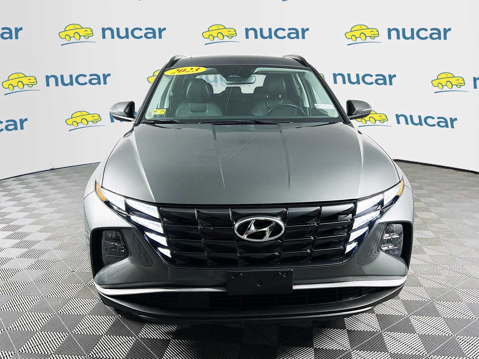 Used 2023 Amazon Gray Hyundai SEL image 2