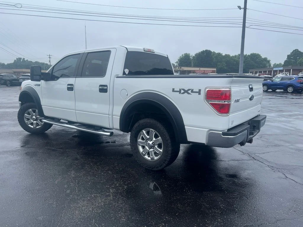 Used 2013 White Platinum Tri-Coat Metallic Ford XLT image 4