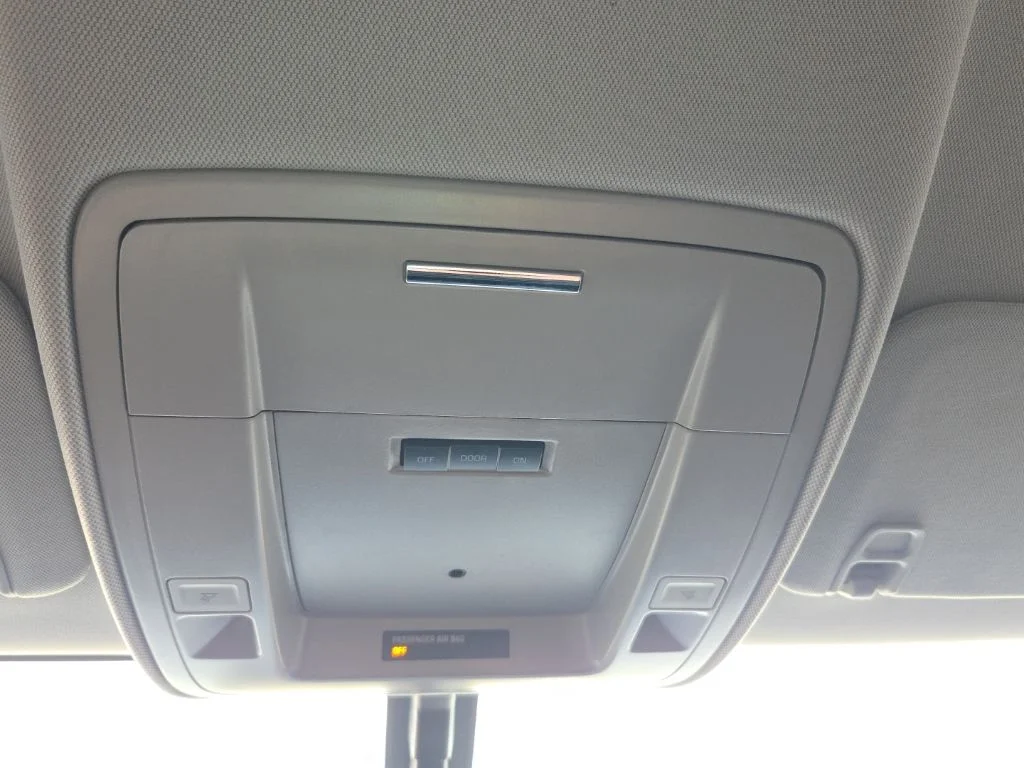 Used 2017 Silver Chevrolet LT image 37