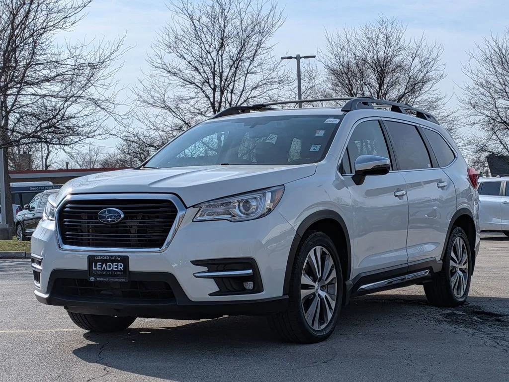 Used 2022 White Subaru Touring image 3
