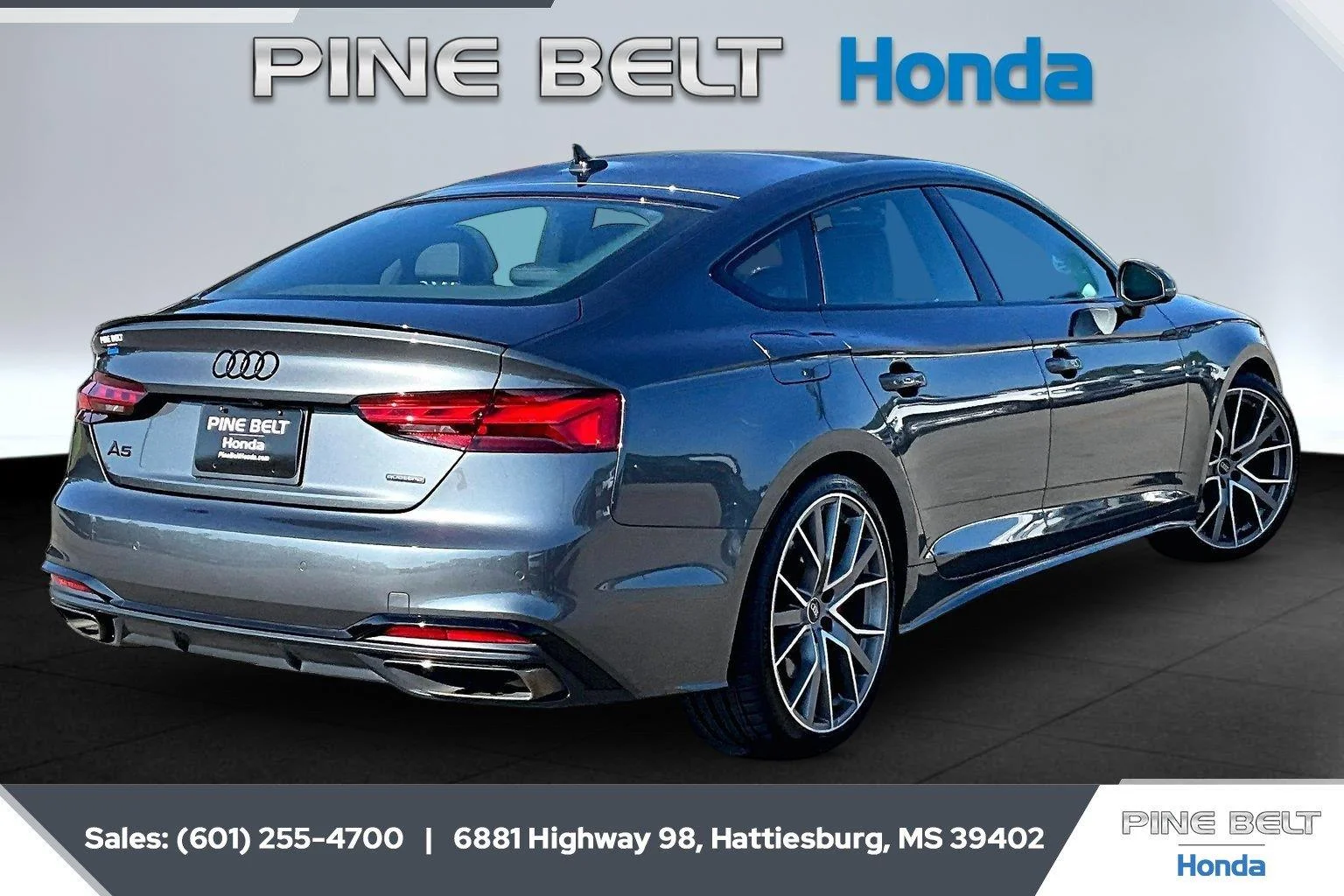 Used 2025 Daytona Gray Pearl Effect Audi S line Premium Plus image 11