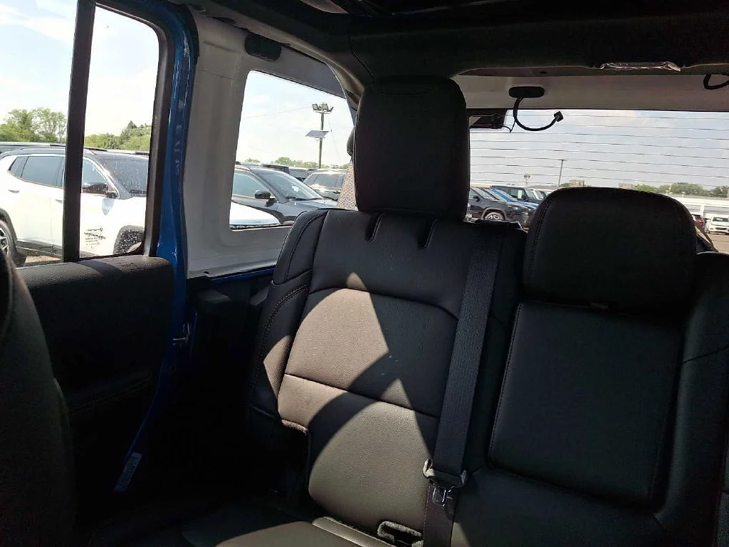New 2027 Hydro Blue Pearlcoat Jeep Sahara image 13