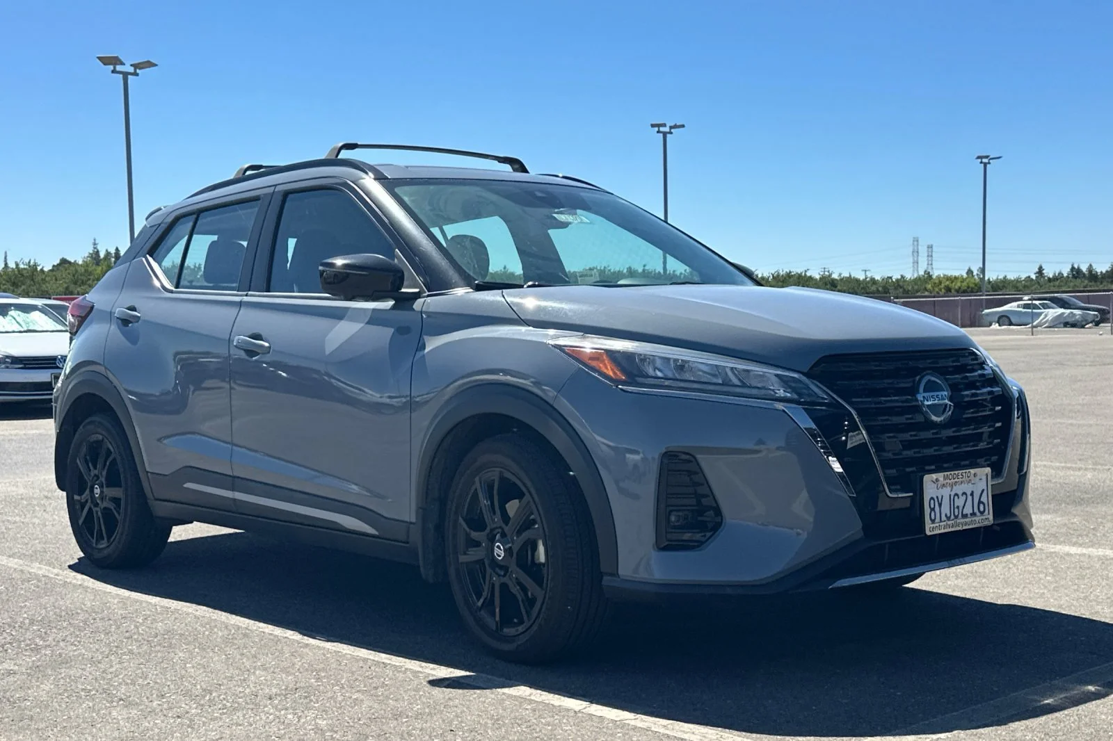 Used 2021 Boulder Gray Pearl Nissan SR image 2
