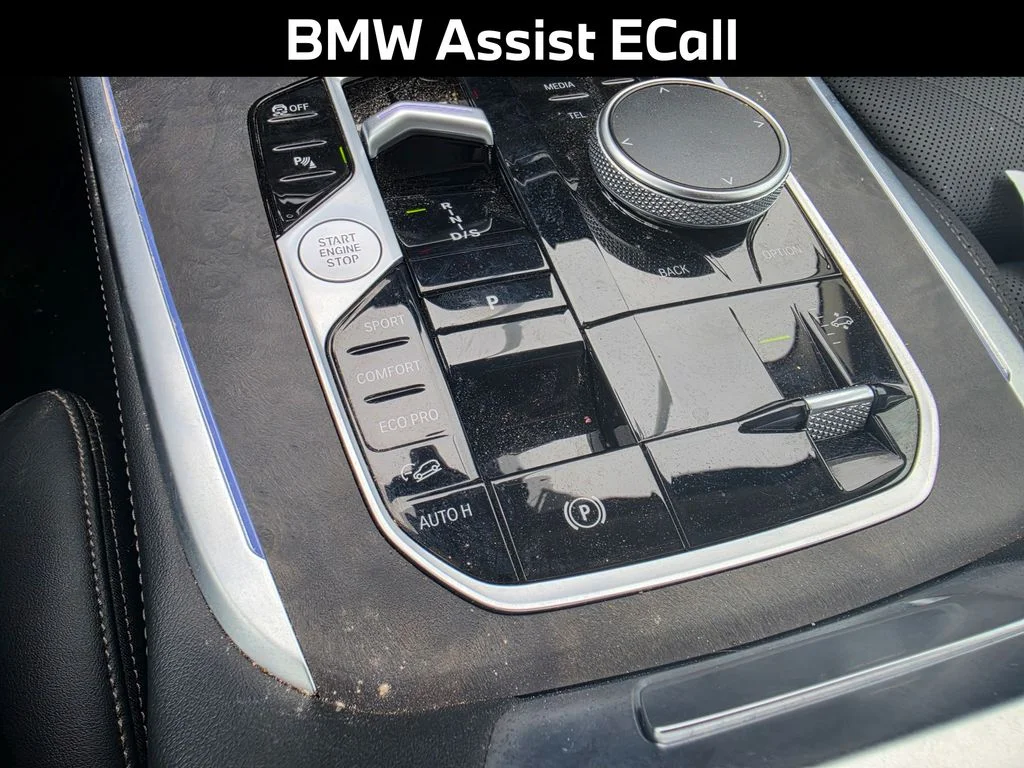 Used 2025 White BMW xDrive40i image 15