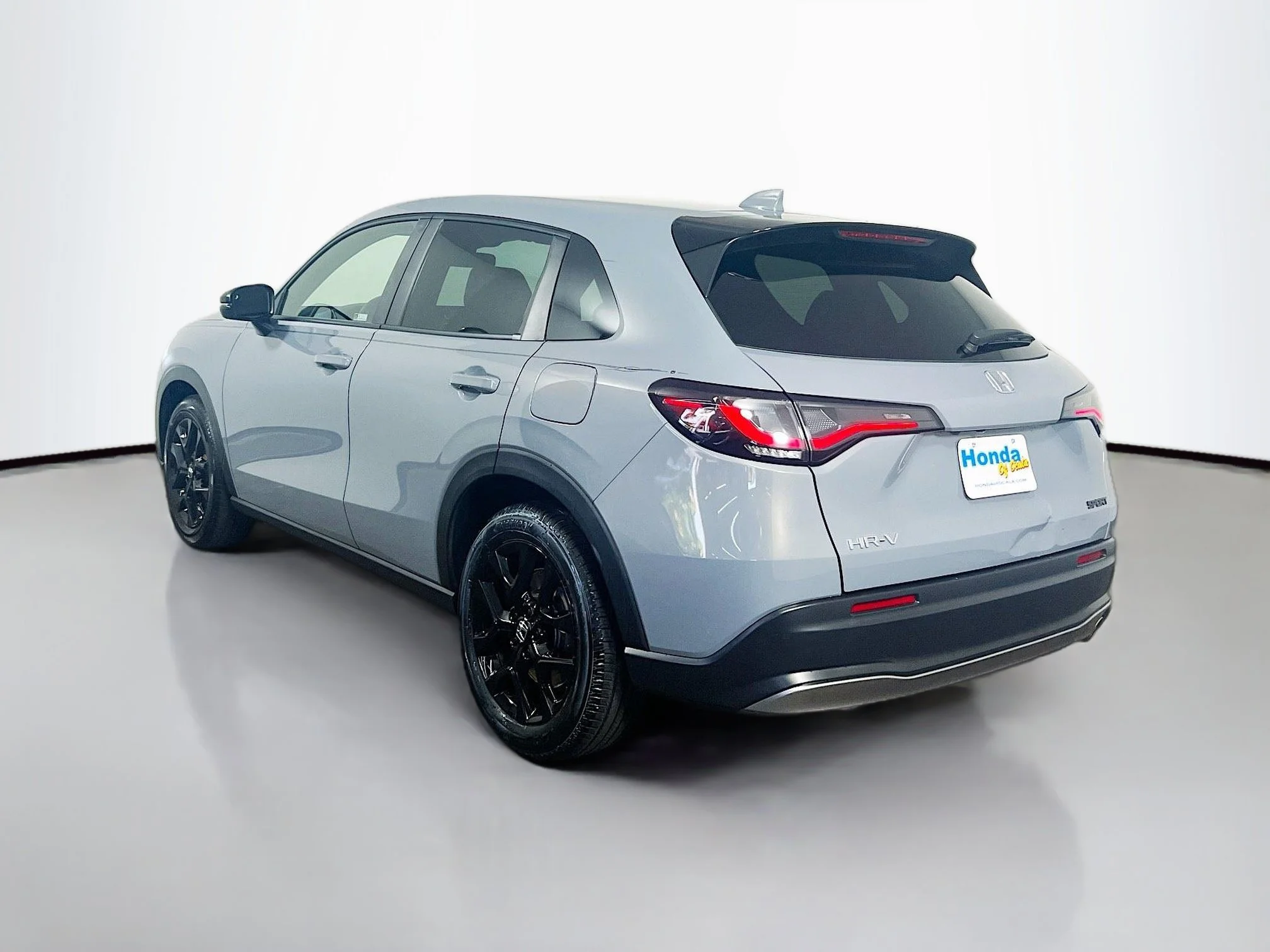 Used 2024 Urban Gray Pearl Honda 5DR 2WD SPORT image 6