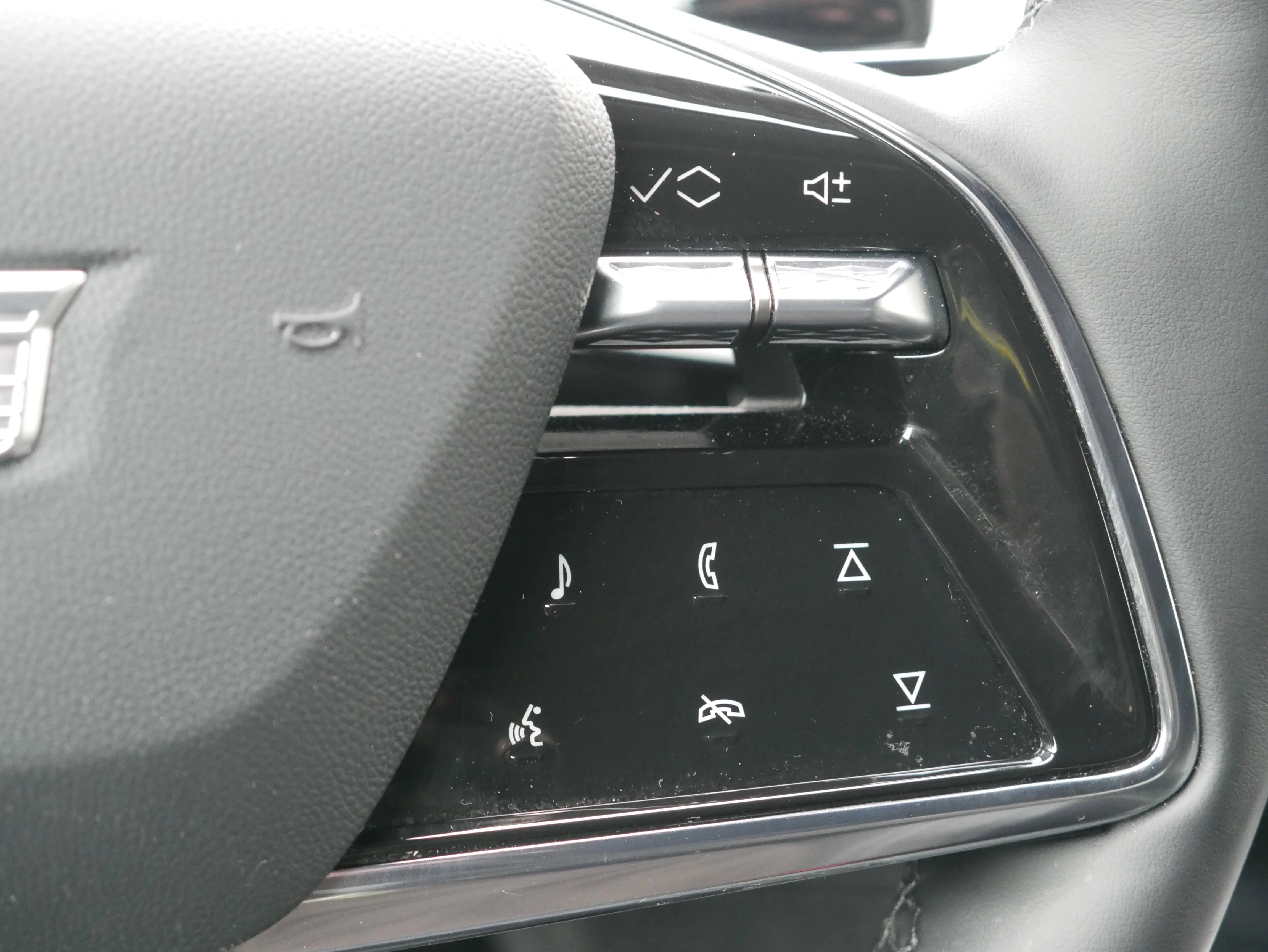 Used 2025 Nimbus Metallic Cadillac Sport 1 image 24