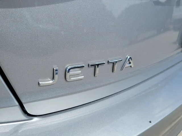 2023 Volkswagen Jetta SE - Photo 10