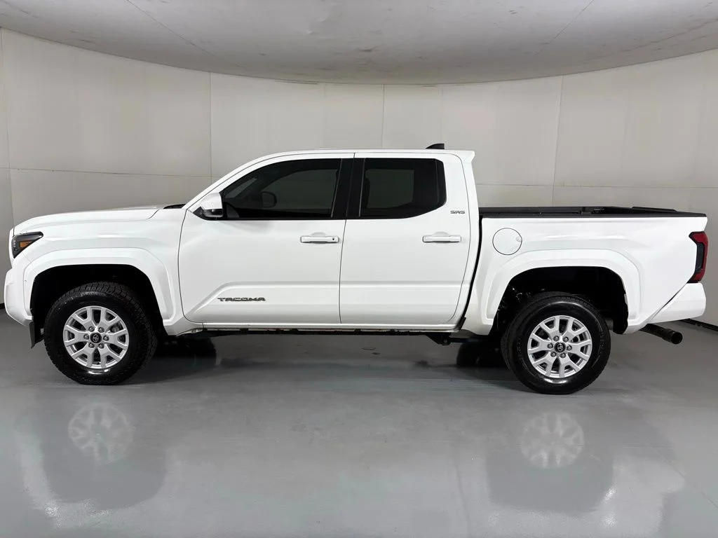 Used 2024 White Toyota SR5 image 5