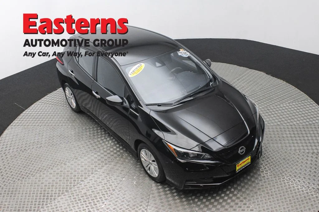 Used 2024 Black Nissan S image 3