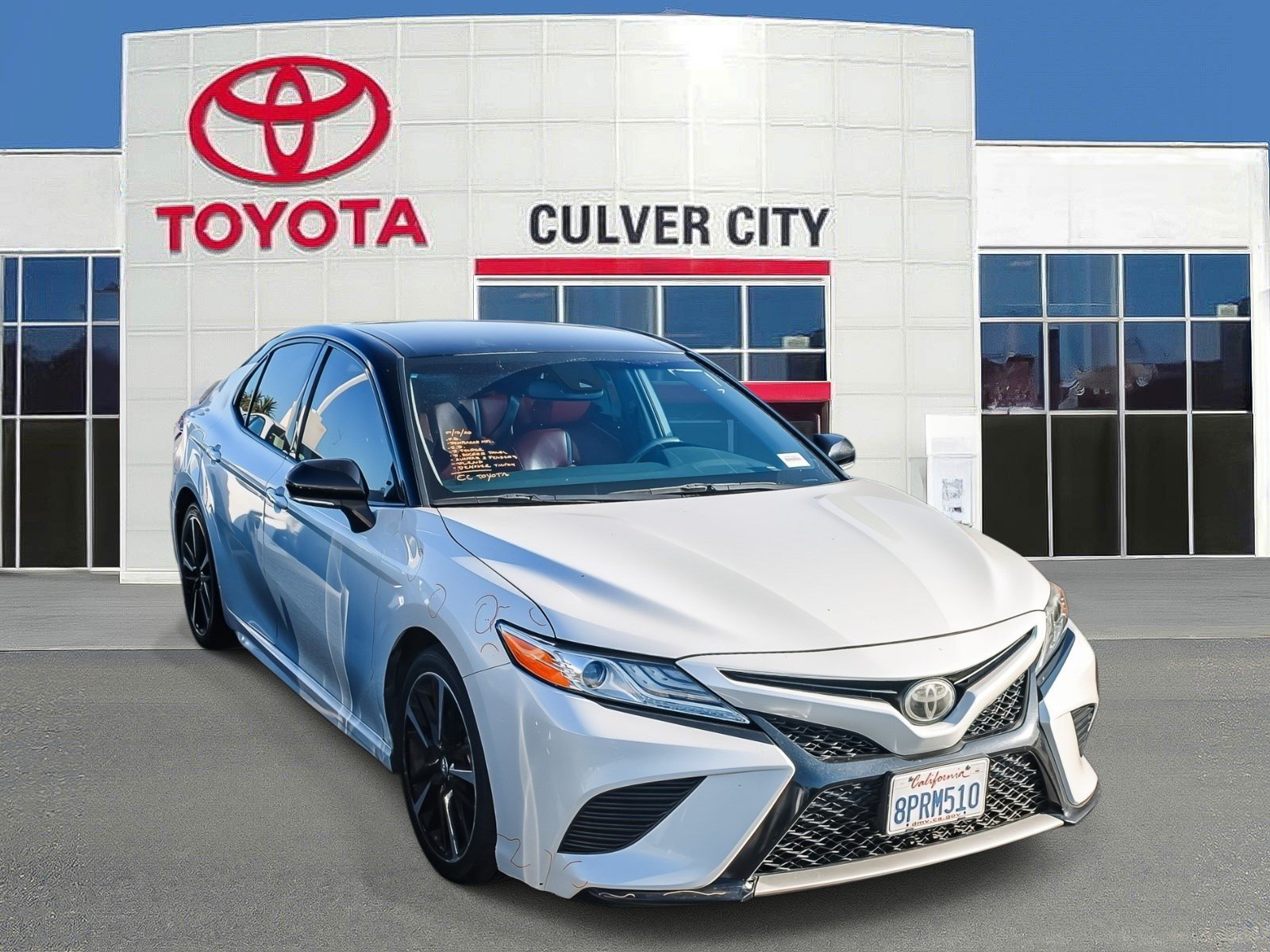 Used 2020 Wind Chill Pearl/Midnight Black Metallic Toyota XSE image 1