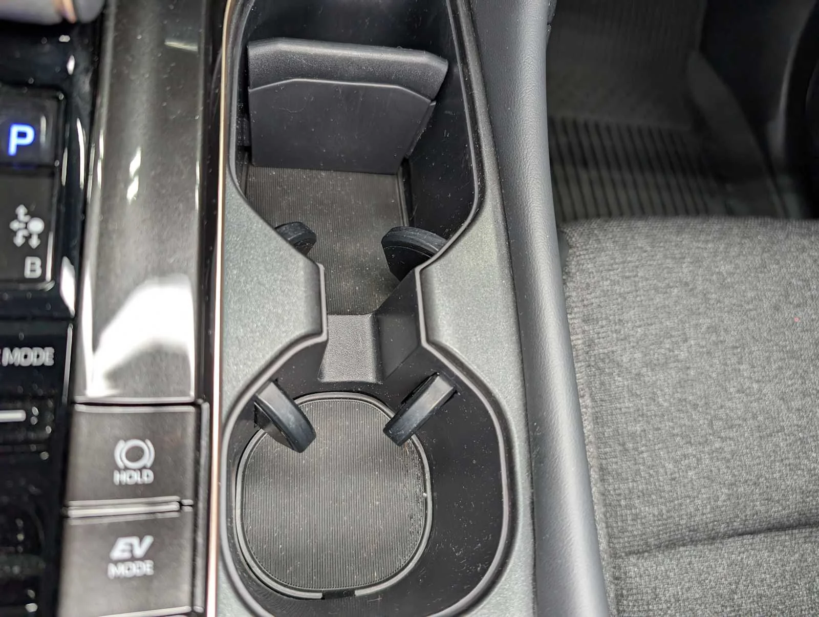 Used 2024 Black Toyota XLE image 27