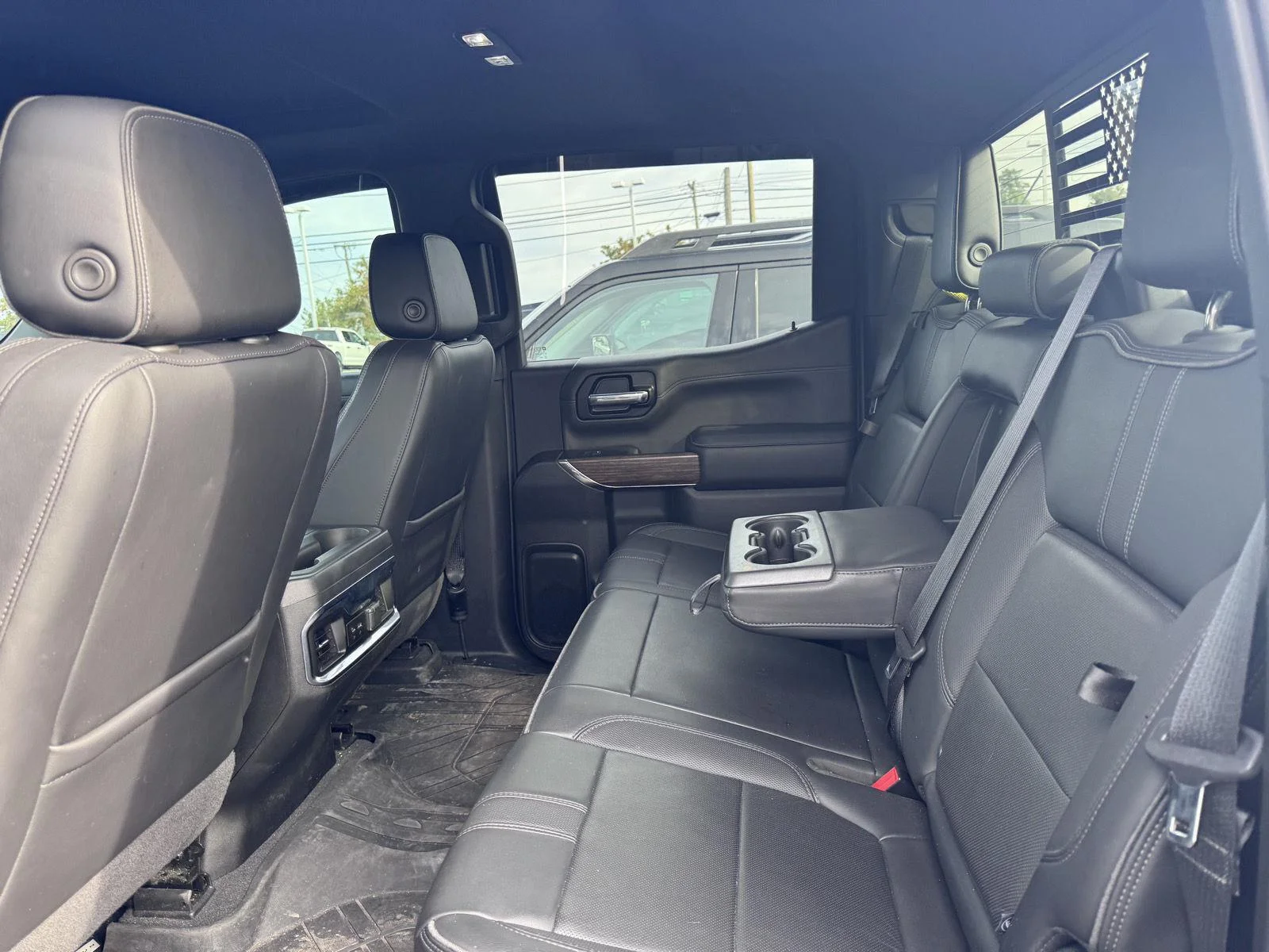 Used 2022 Black Chevrolet High Country image 11