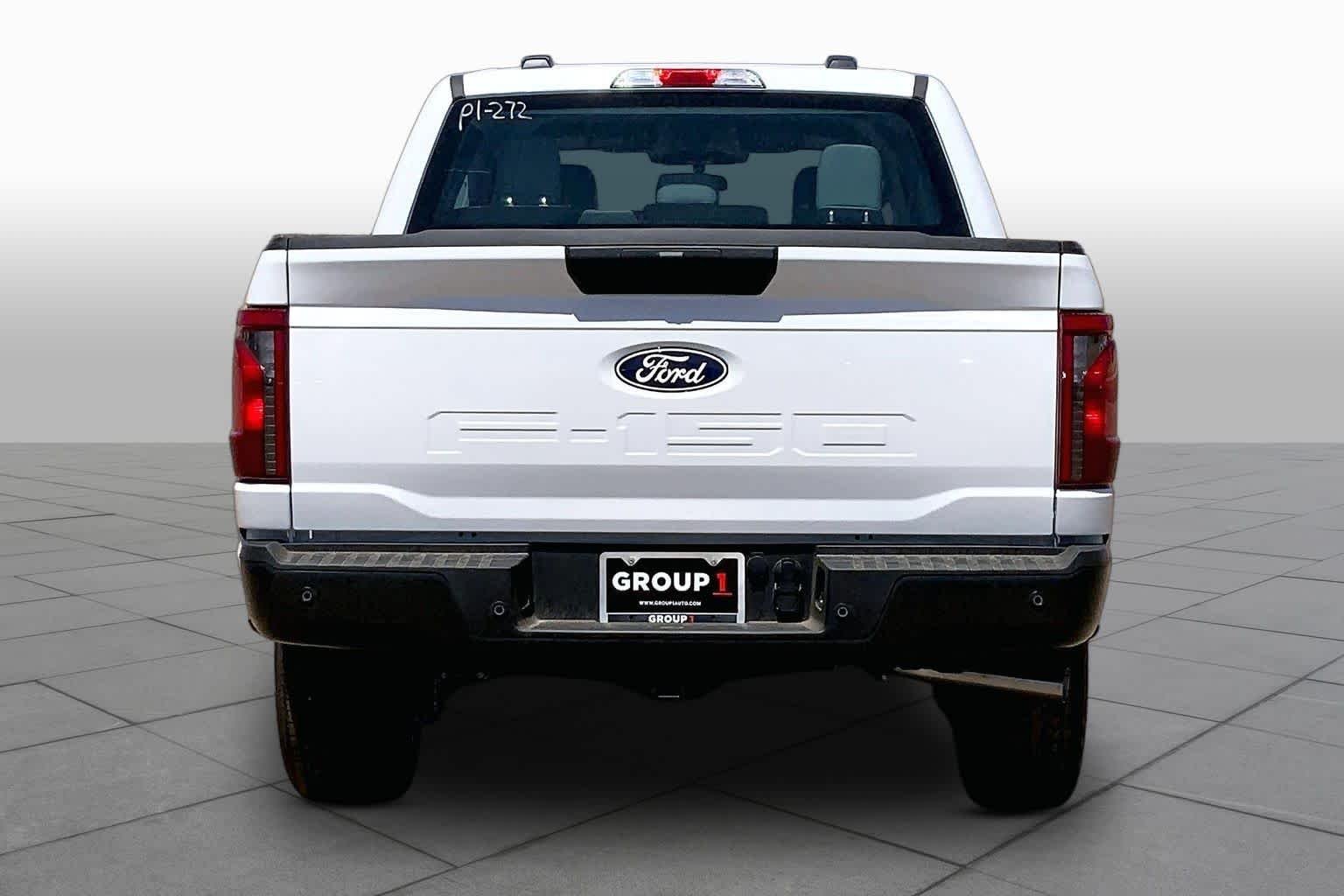 New 2026 Oxford White Ford XL image 4
