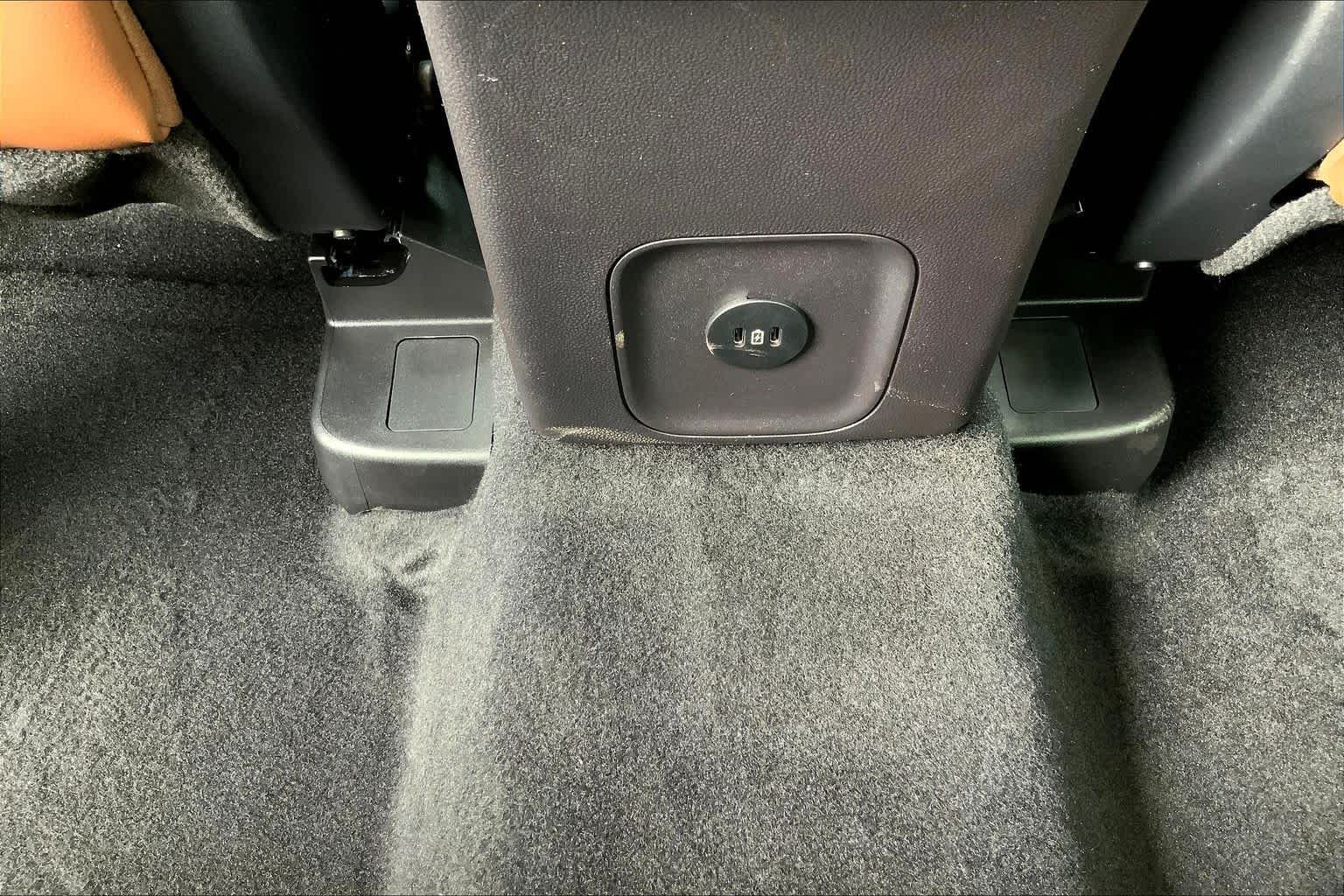 New 2025 Carbonized Gray Metallic Ford Outer Banks® image 18