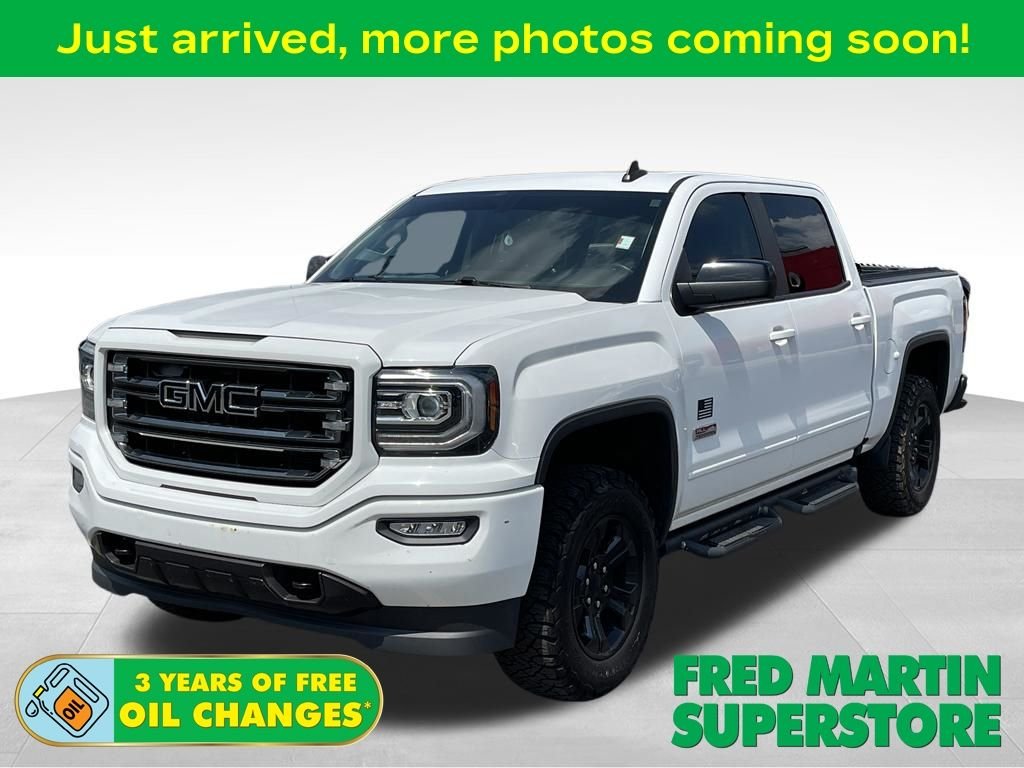2017 GMC Sierra 4WD Crew Cab Short Box SLT's photo