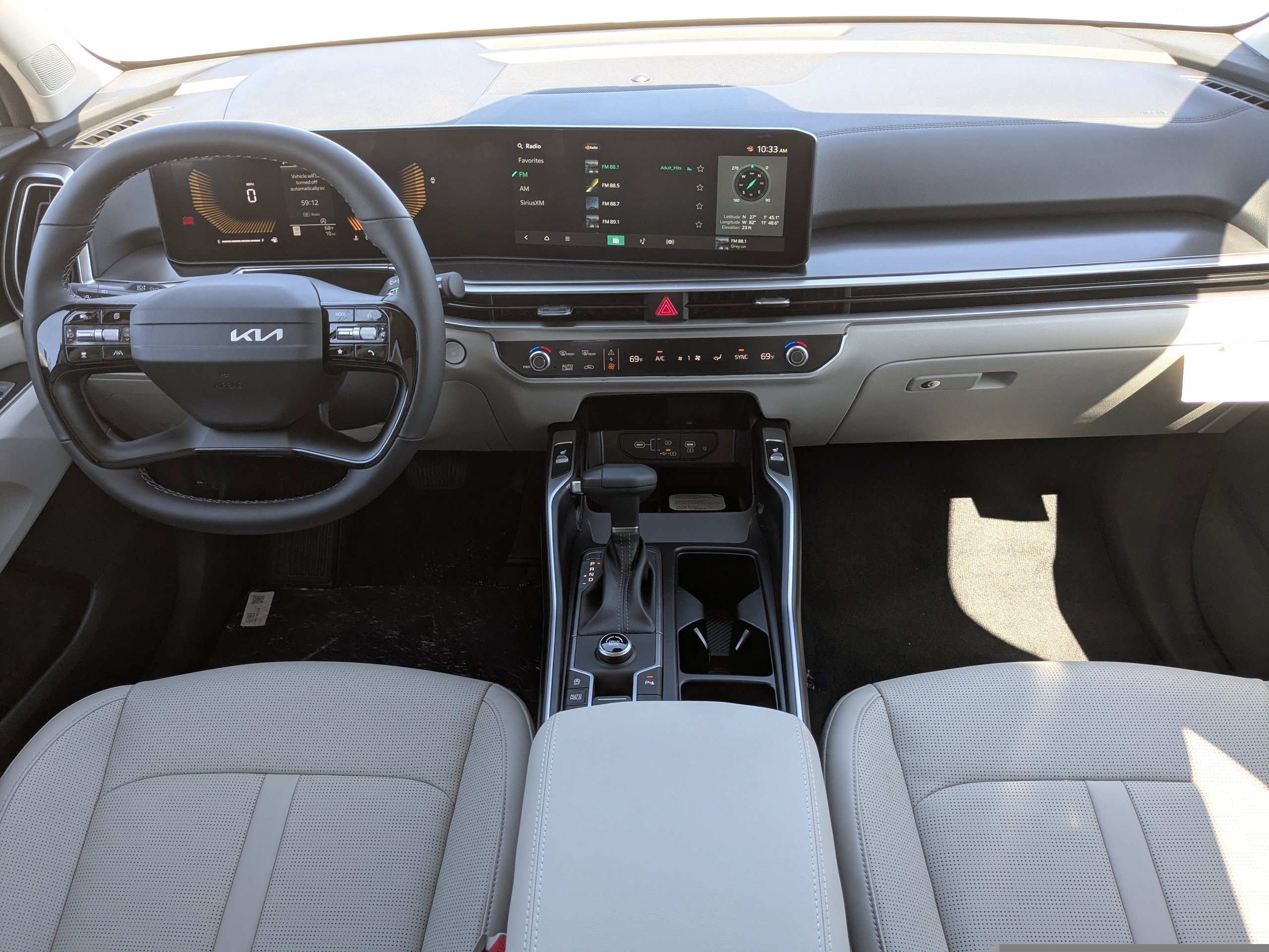 New 2026 Glacial White Pearl Kia S image 21