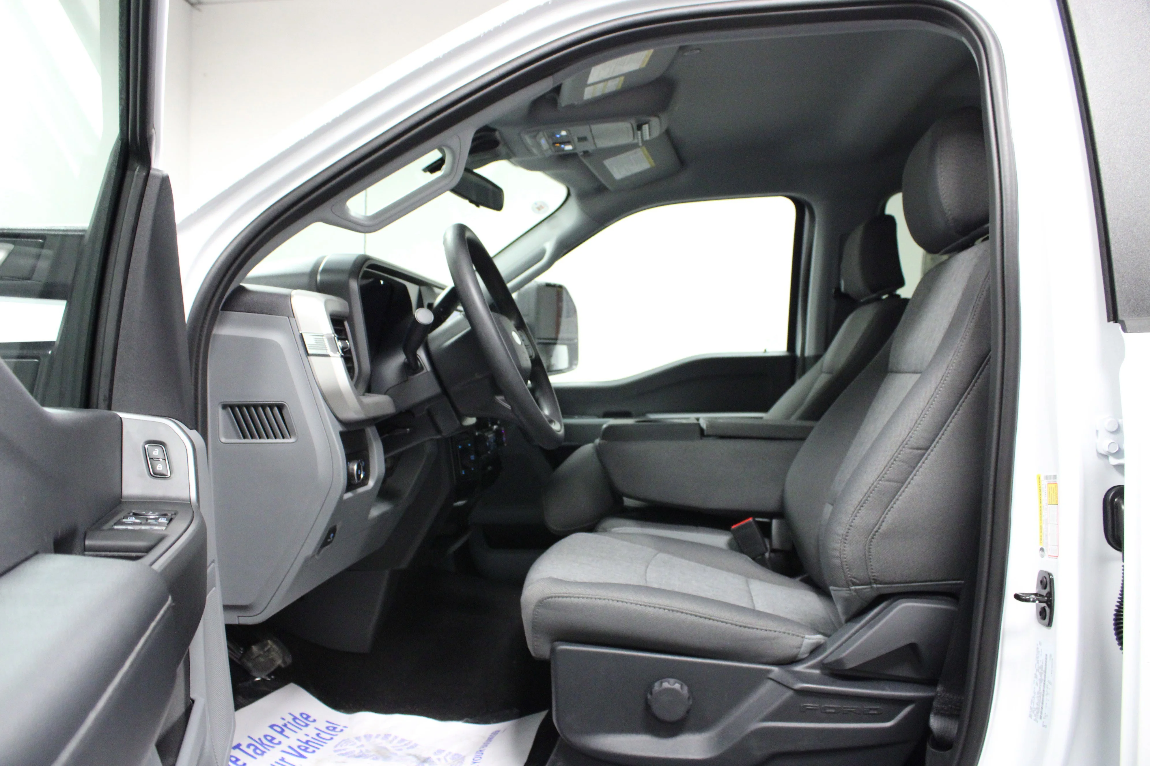 New 2026 Oxford White Ford F-250® XL image 11