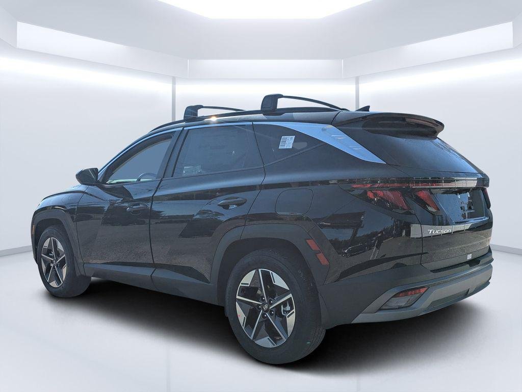 New 2026 Black Hyundai SEL FWD image 5