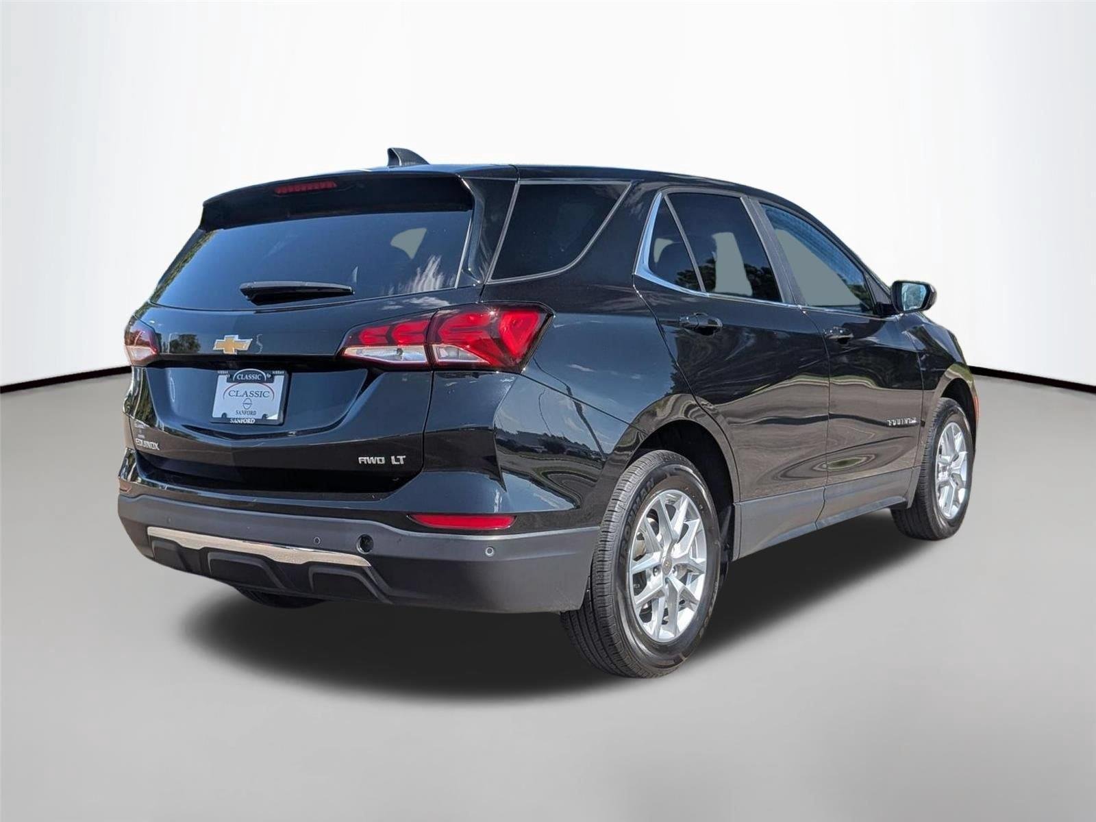 Used 2024 Mosaic Black Metallic Chevrolet LT image 5