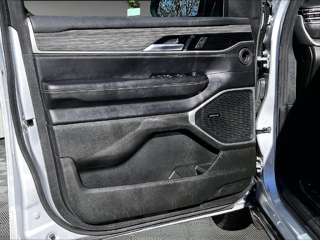 Used 2024 Silver Jeep Series II image 9