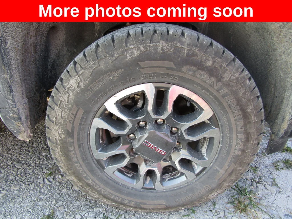 Used 2024 Summit White GMC SLT image 9