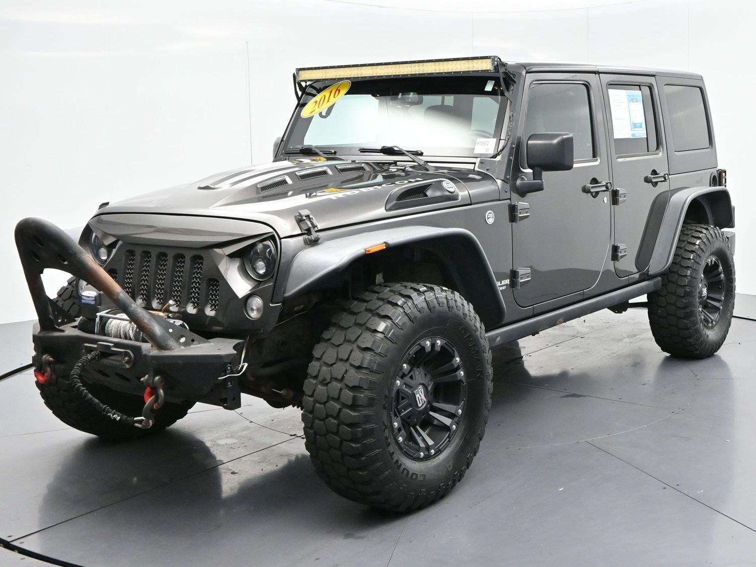 Used 2016 Granite Crystal Metallic Jeep Rubicon image 3