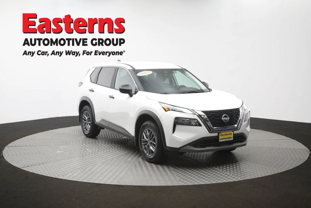 Used 2023 White Nissan S image 50