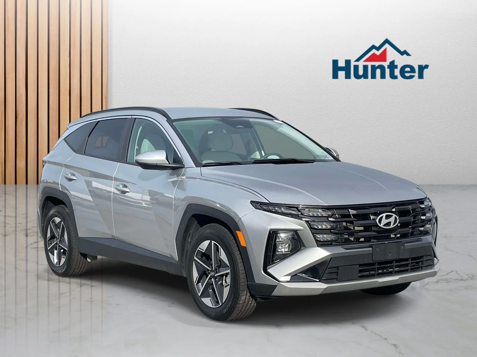 Used 2025 Shimmering Silver Hyundai SEL image 1