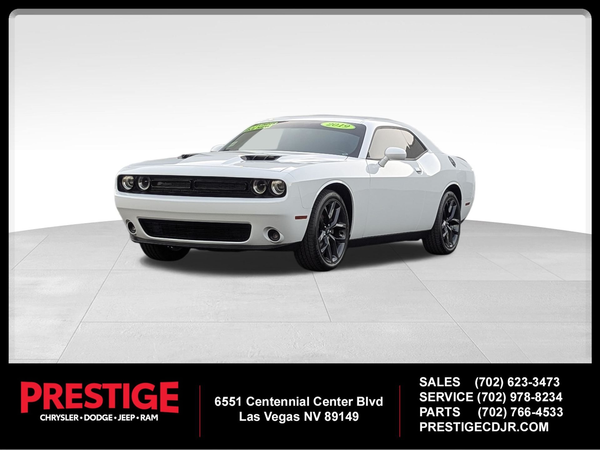 2019 Dodge Challenger SXT Auto's photo