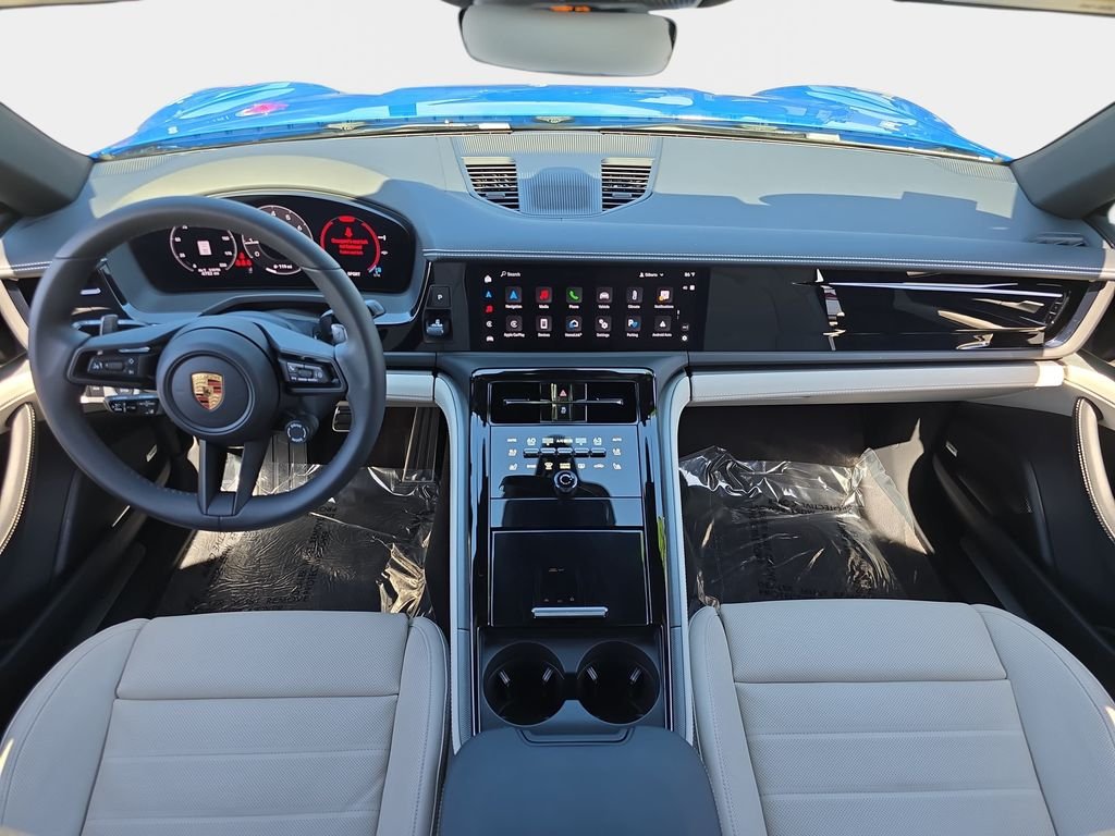 Used 2025  Porsche 4 image 10