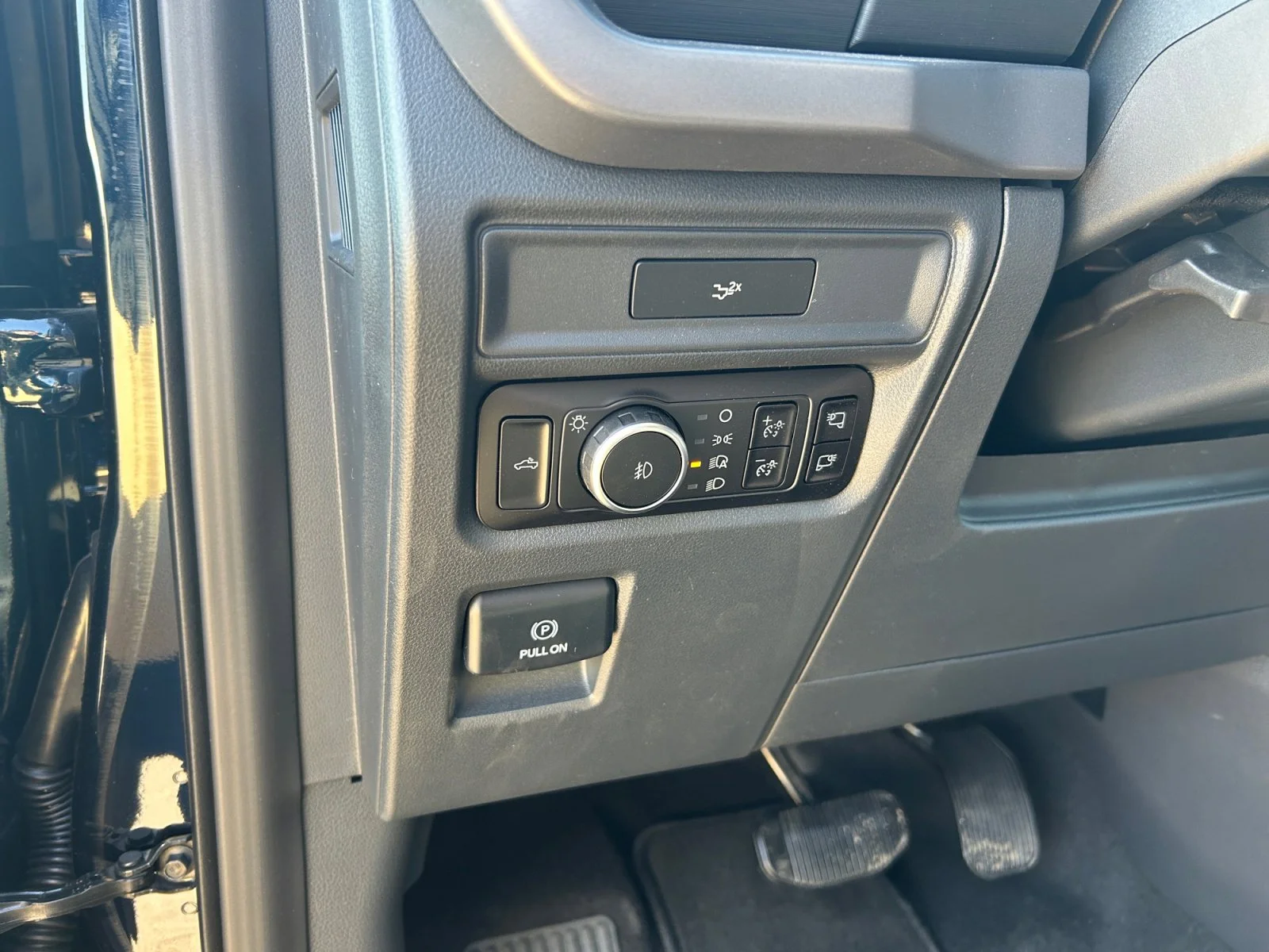 New 2026 Antimatter Blue Metallic Ford XLT image 16