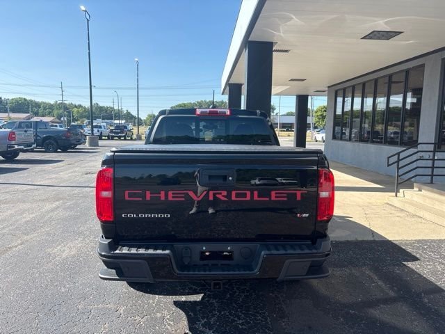 Used 2022 Black Chevrolet Z71 image 9