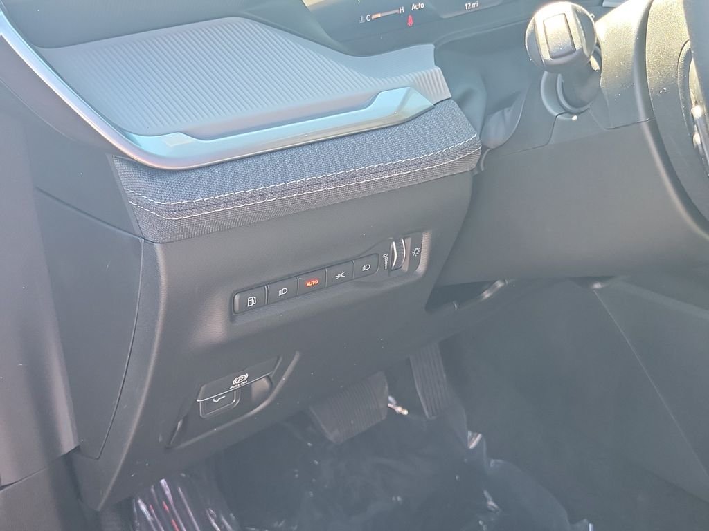 New 2026 Red Hot Pearlcoat Jeep Laredo image 17
