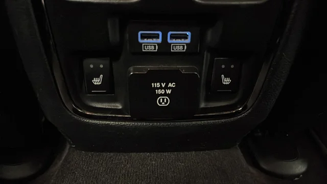 Used 2018 DB Black Clearcoat Dodge R/T image 38