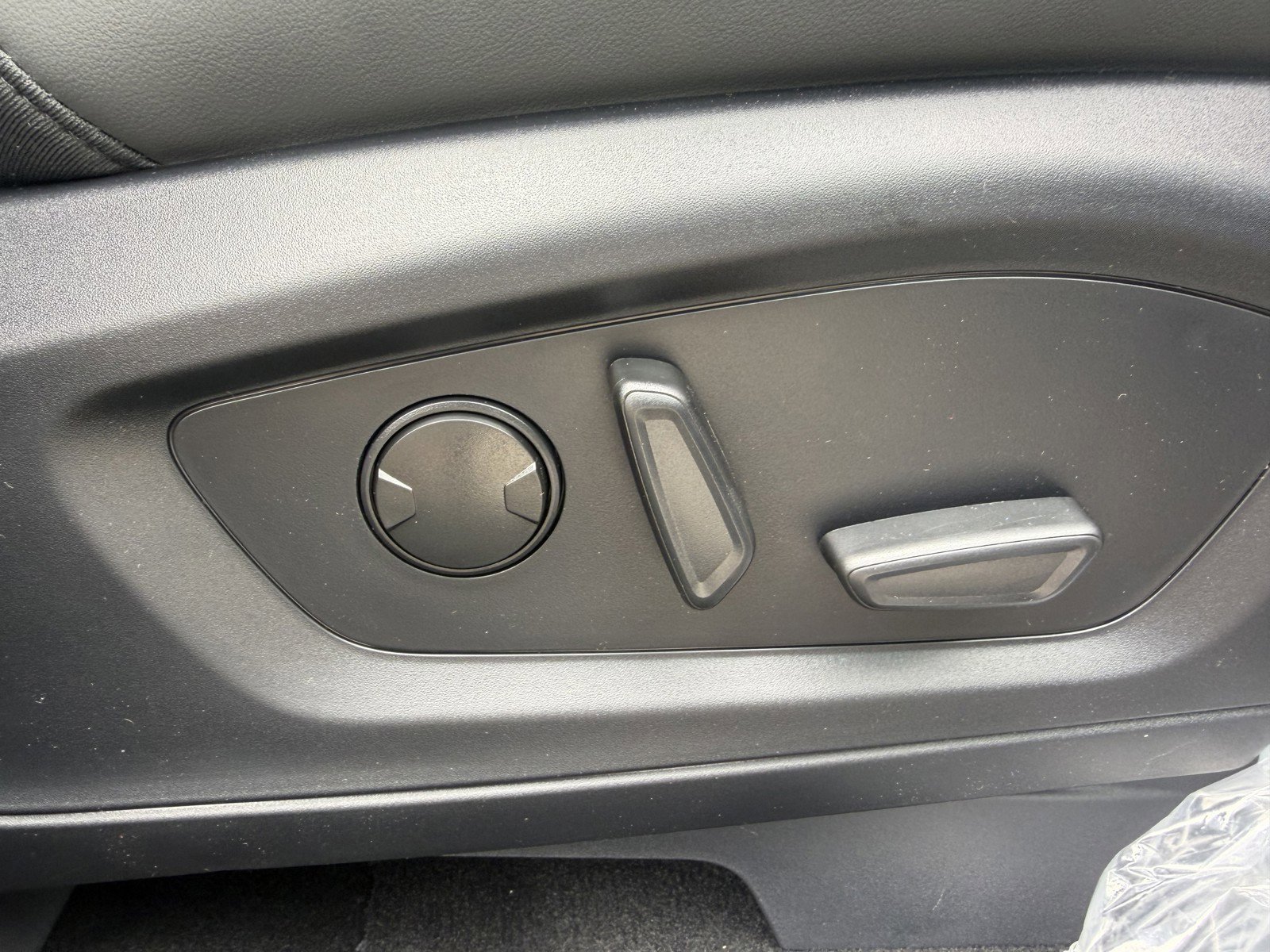 New 2026 Carbonized Gray Metallic Ford Active image 8