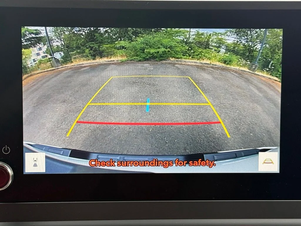 Used 2025 White Toyota SR5 image 28