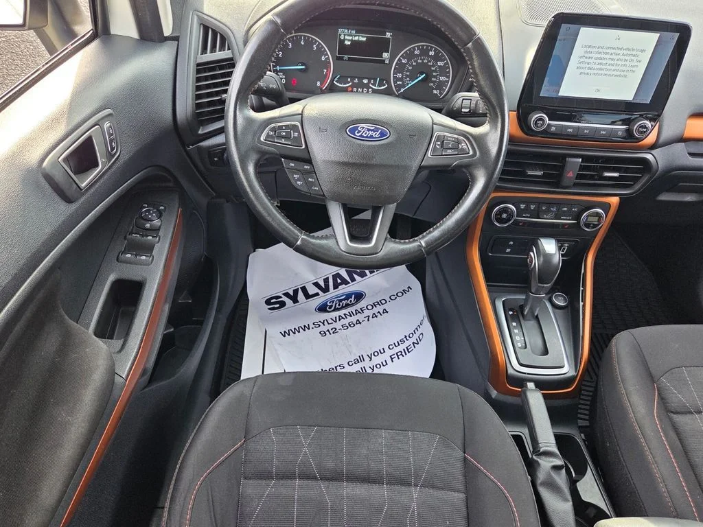 Used 2021 White Ford SE image 6
