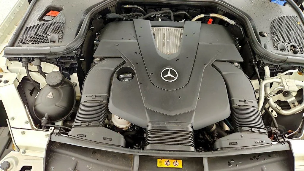 Used 2018 designo Diamond White Mercedes-Benz E 400 RWD Cabriolet w/ AMG® Line, Premium Pkg & Massage Seats image 24