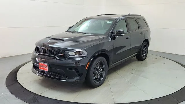 New 2026 Diamond Black Clear-Coat Exterior Paint Dodge GT Plus HEMI V8 image 3