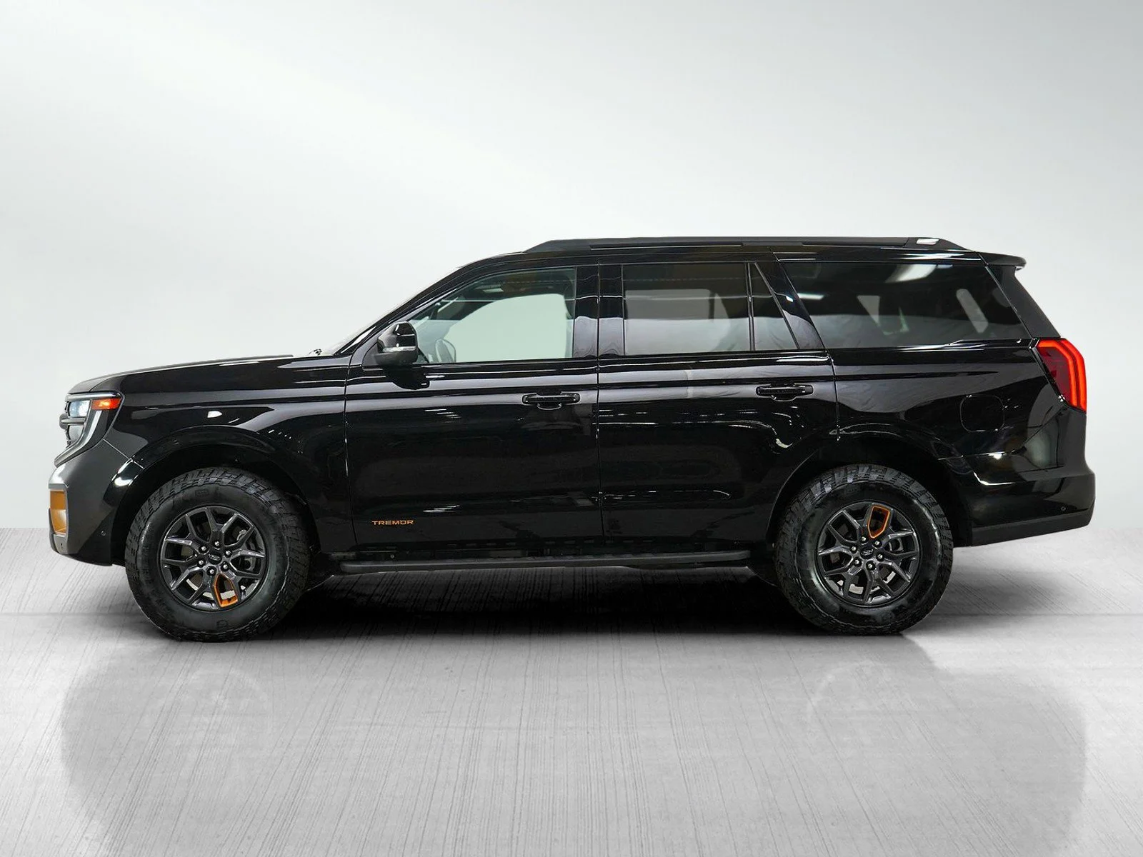 Used 2025 Ford Expedition Tremor with VIN 1FMJU1RG8SEA02546 for sale in Wayzata, Minnesota