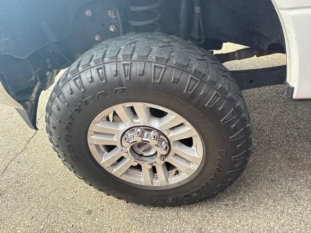 Used 2019 Oxford White Ford XLT image 13