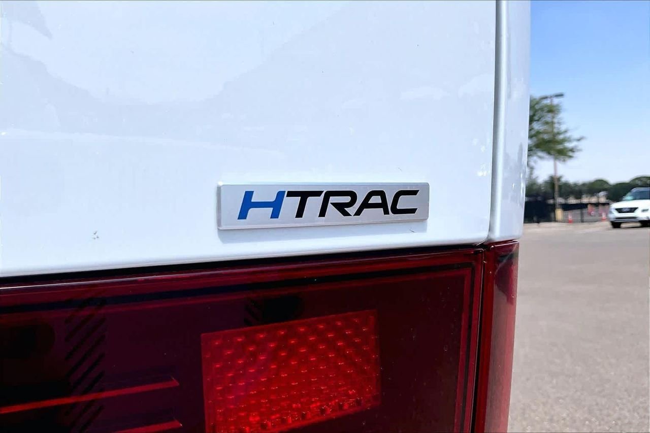 New 2026 Serenity White Hyundai Limited 6P image 15